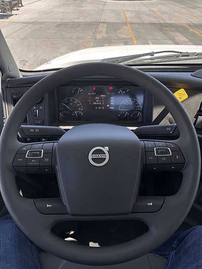 2026 Volvo VHD64B300