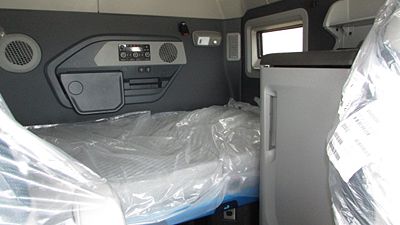 2027 Volvo VNL64T860