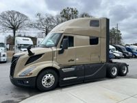 2025 Volvo VNL64T860