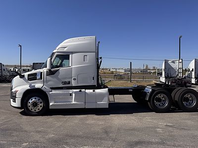 2026 Mack PIONEER 64T