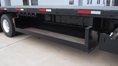 2025 Volvo VHD64B300