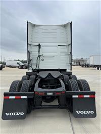 2023 Volvo VNL64T860