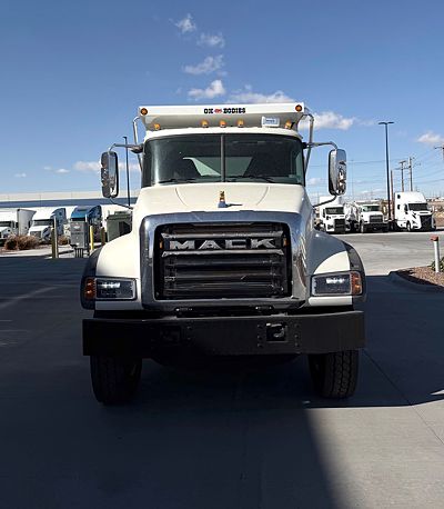 2025 Mack GRANITE 64FR