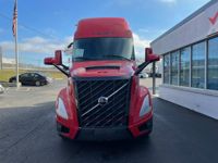 2025 Volvo VNL64T660