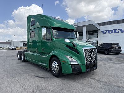 2022 Volvo VNL64T760
