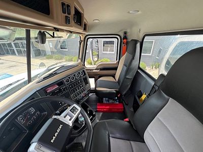 2026 Mack GRANITE 64B