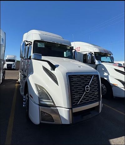 2020 Volvo VNL64T740