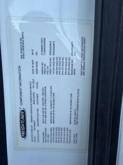 2020 Freightliner CASCADIA 126