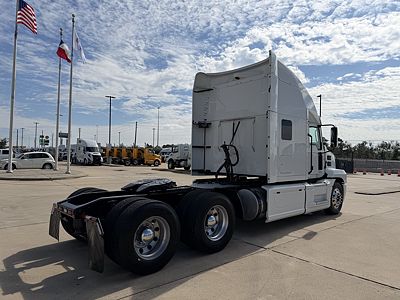 2022 Mack ANTHEM 64T