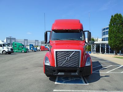 2022 Volvo VNL64T760