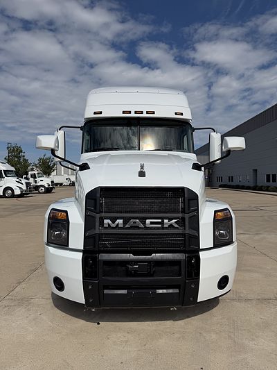 2022 Mack ANTHEM 64T