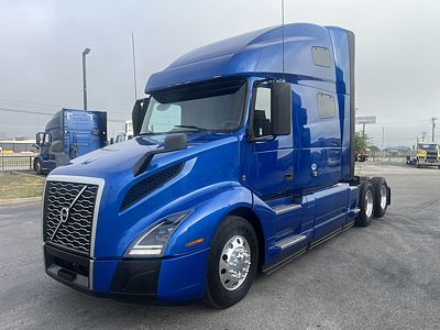 2022 Volvo VNL64T760