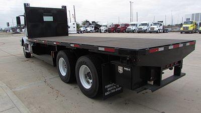 2025 Volvo VHD64B300