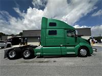 2021 Volvo VNL64T860