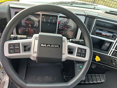 2027 Mack MD742