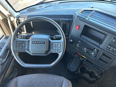 2026 Mack PIONEER 64T