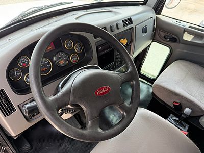 2018 Peterbilt 388
