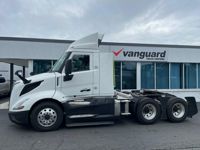 2025 Volvo VNL64T300