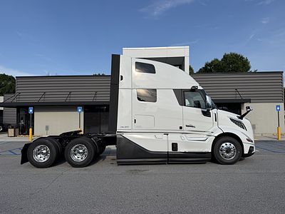 2027 Volvo VNL64T860