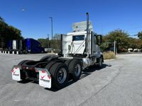 2025 Volvo VNL64T300