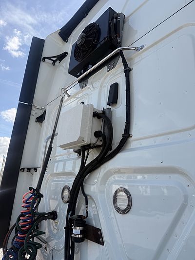 2019 Freightliner CASCADIA 126