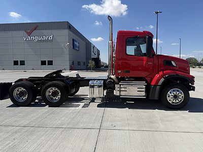 2023 Volvo VHD64FT