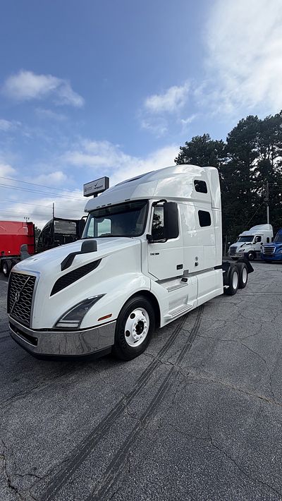 2020 Volvo VNL64T760