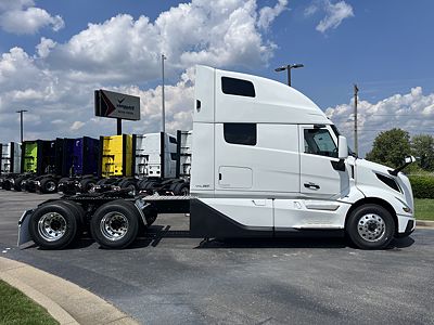 2026 Volvo VNL64T860