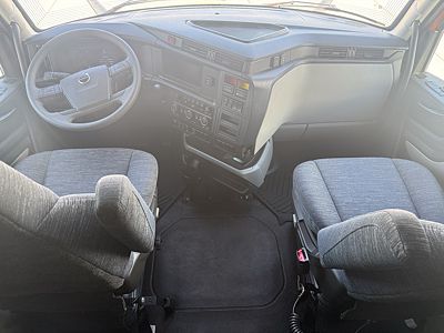 2026 Volvo VNL64T860