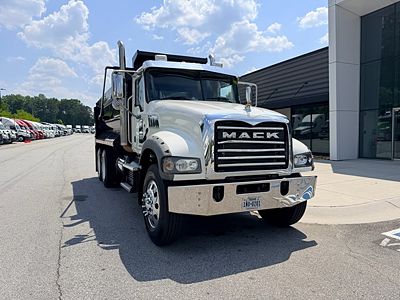 2018 Mack GU713