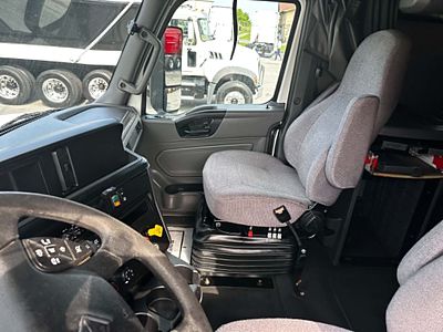 2020 International LT625