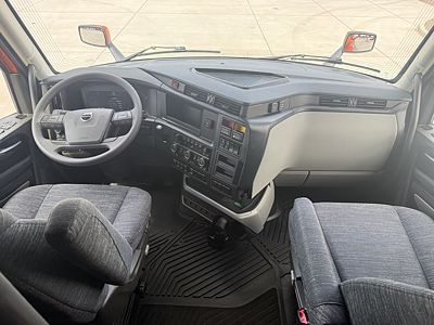 2026 Volvo VNL64T860