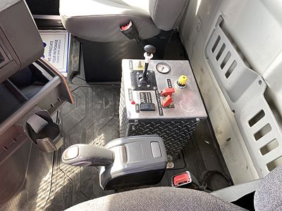 2021 Volvo VHD