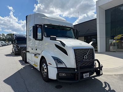 2023 Volvo VNL64T740