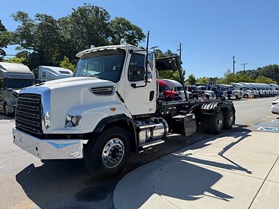 2018 Freightliner 114SD