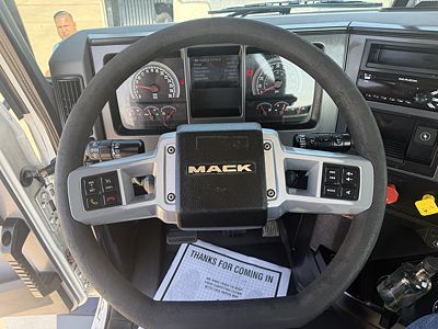 2020 Mack ANTHEM 64T