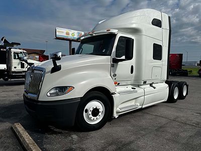 2020 International LT625