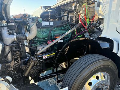 2023 Volvo VNL64T760