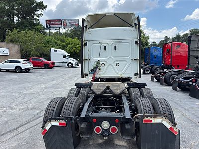 2020 Freightliner CASCADIA 126