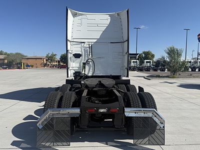 2024 Volvo VNL64T860