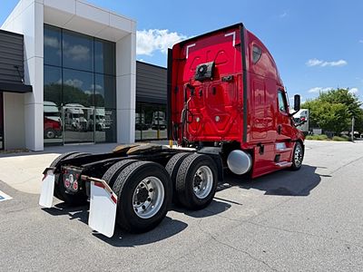 2023 Freightliner CASCADIA 126