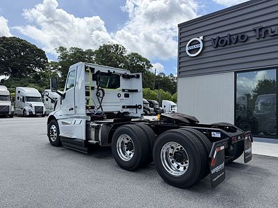 2027 Volvo VNL64T300