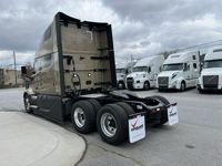 2025 Volvo VNL64T860