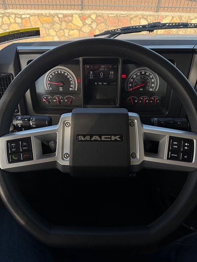 2025 Mack GRANITE 64FR