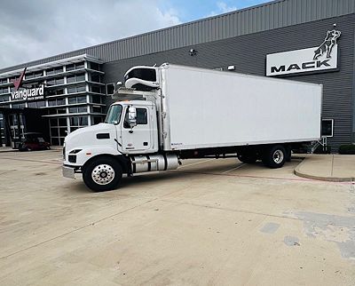 2026 Mack MD642