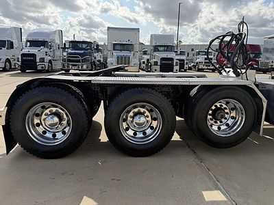 2021 Mack GRANITE 64BT