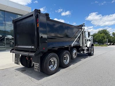 2020 Mack GRANITE 64FR