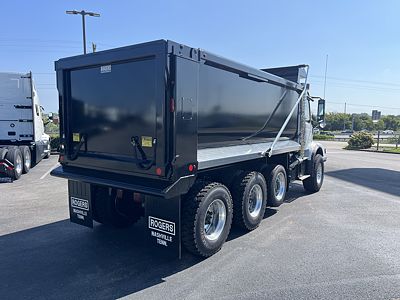 2026 Volvo VHD84B300