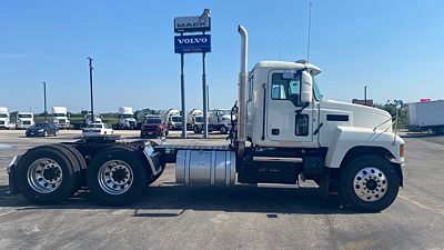 2026 Mack PINNACLE 64T