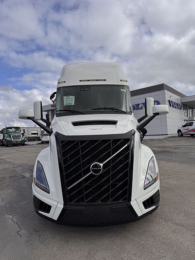2026 Volvo VNL64T860